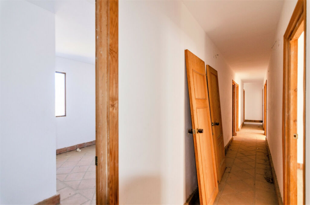 Detached Villa La Viñuela Málaga - image 14