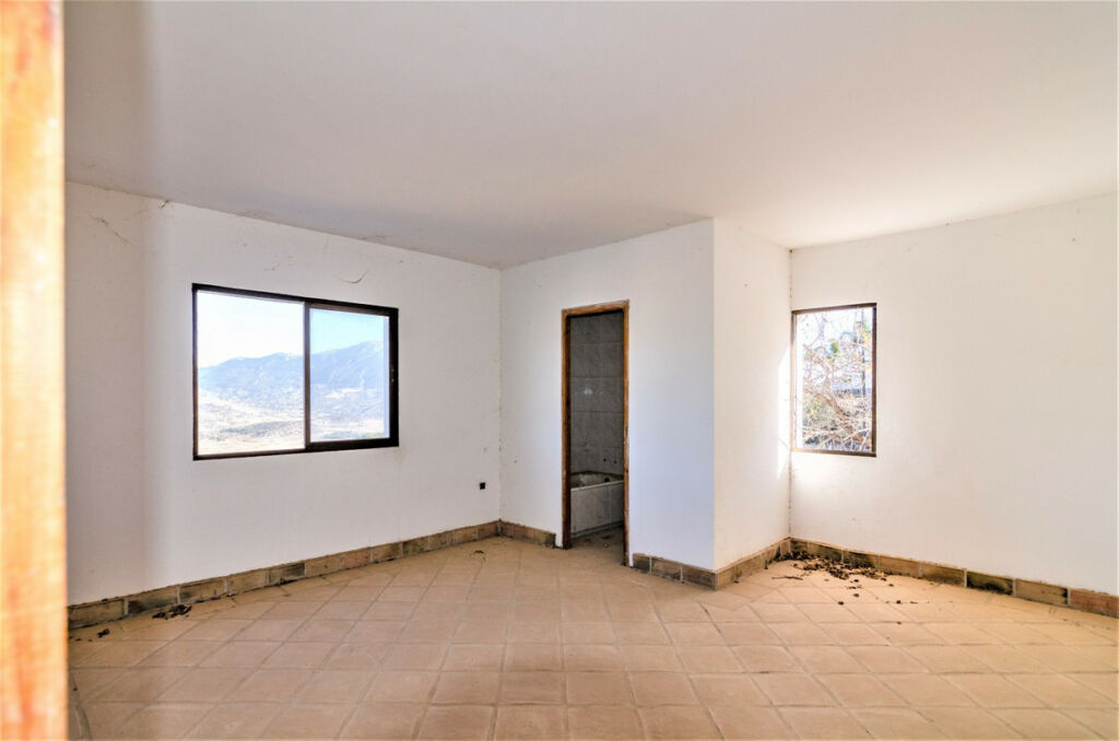 Detached Villa La Viñuela Málaga - image 26