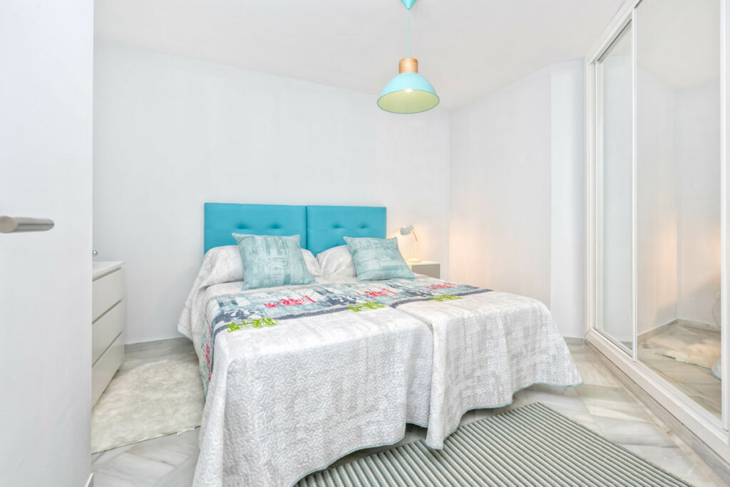 Ground Floor Apartment Calahonda Málaga - image 9