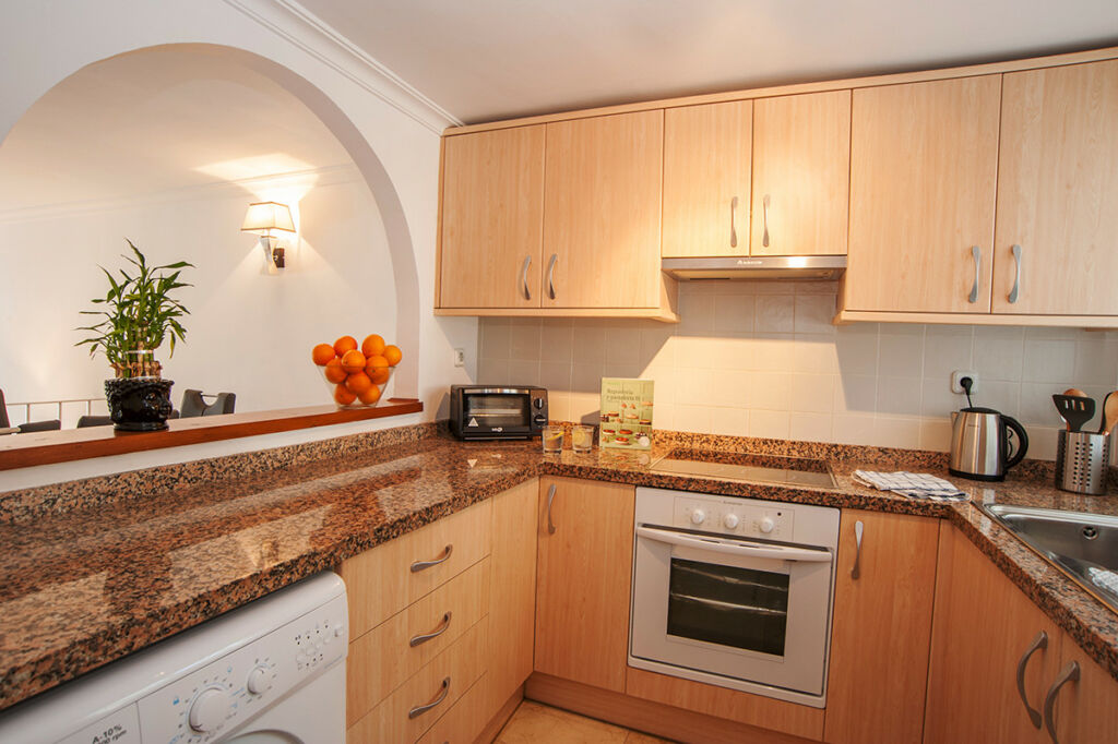 Townhouse Estepona Málaga - image 13