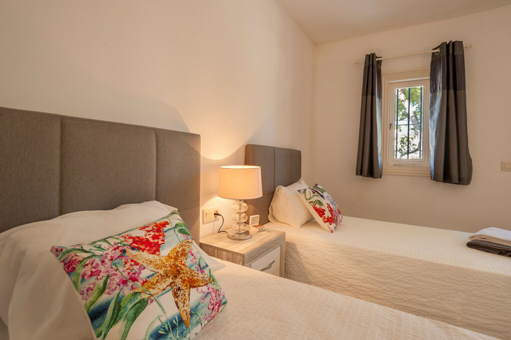 Townhouse Estepona Málaga - image 24