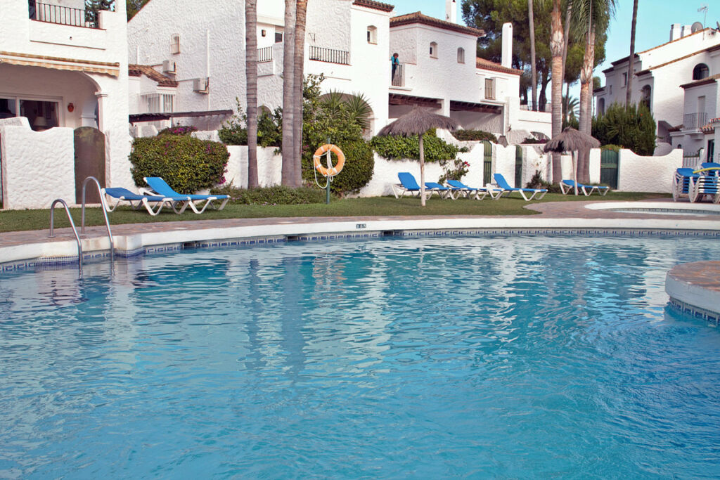 Townhouse Estepona Málaga - image 5