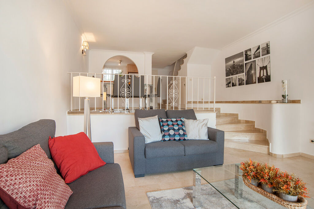 Townhouse Estepona Málaga - image 7