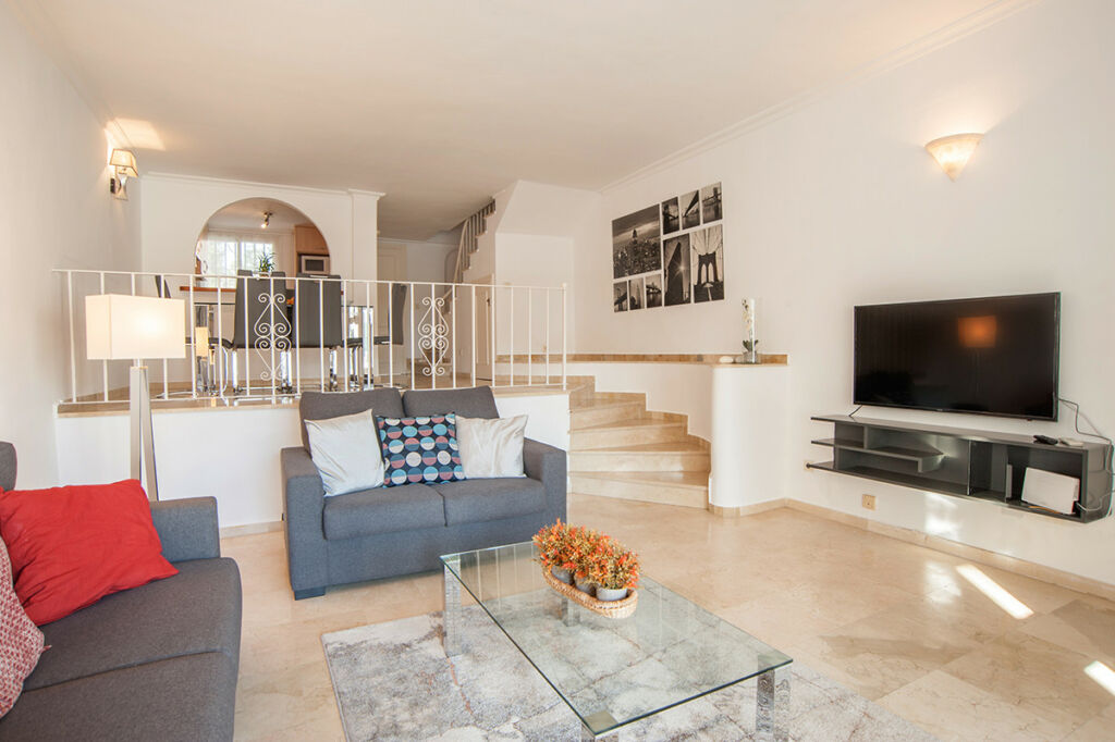 Townhouse Estepona Málaga - image 9