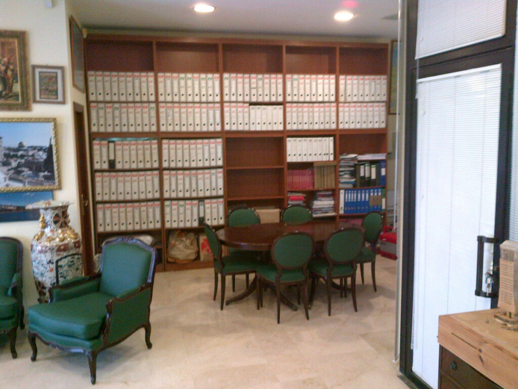Office Puerto Banús Málaga - image 9