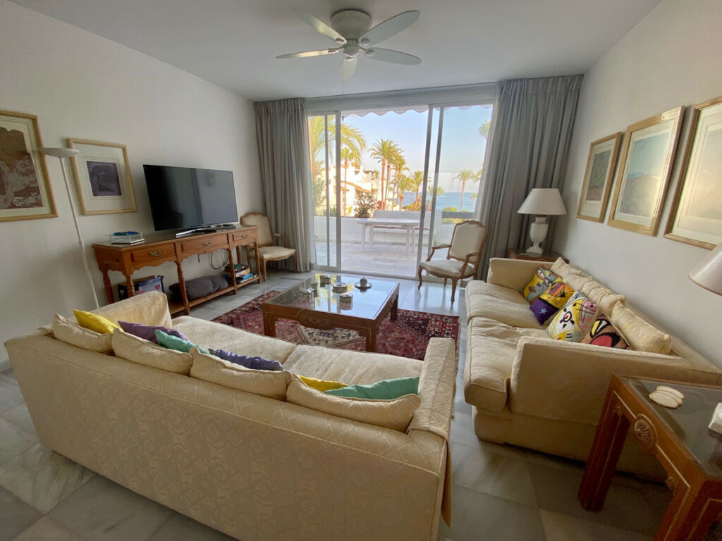 Penthouse Estepona Málaga - image 14
