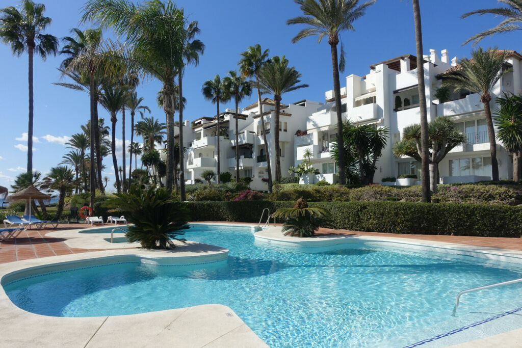 Penthouse Estepona Málaga - image 18