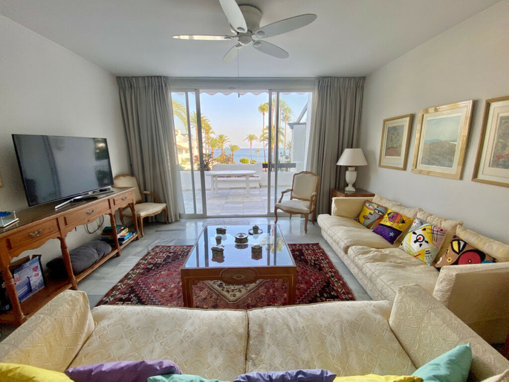 Penthouse Estepona Málaga - image 2