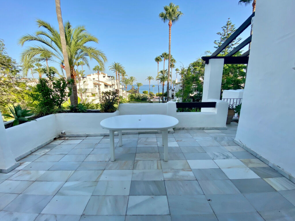Penthouse Estepona Málaga - image 22