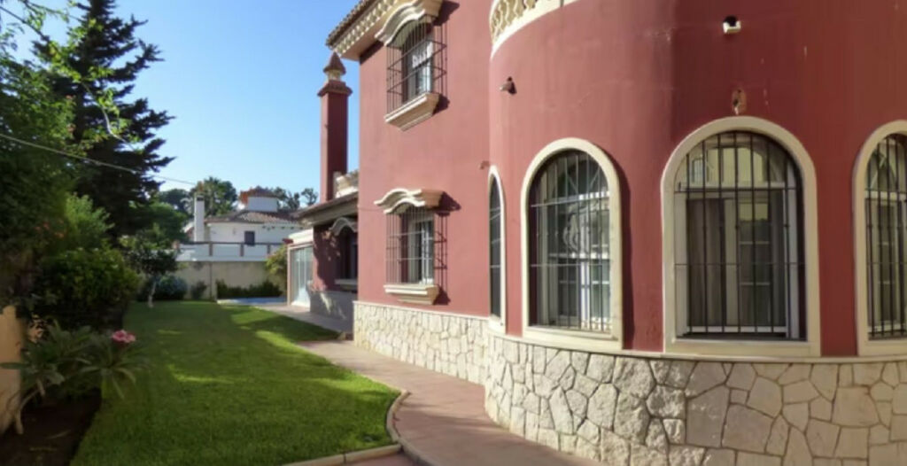 Detached Villa Málaga Málaga - image 3