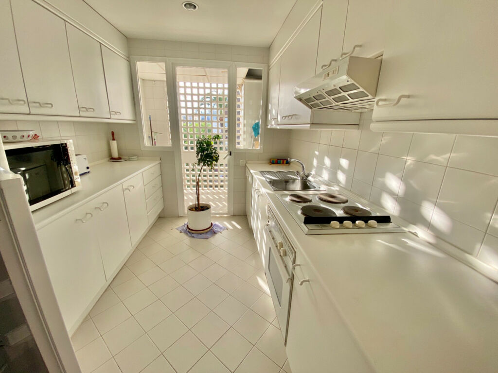 Penthouse Estepona Málaga - image 4
