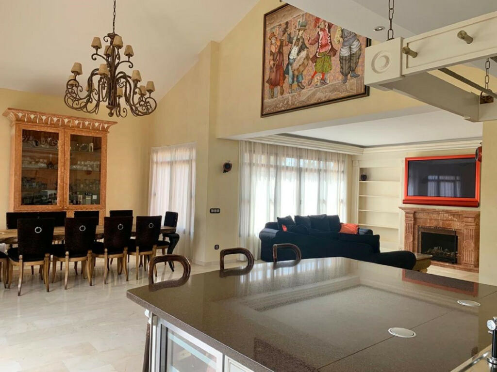Penthouse Duplex Puerto Banús Málaga - image 5