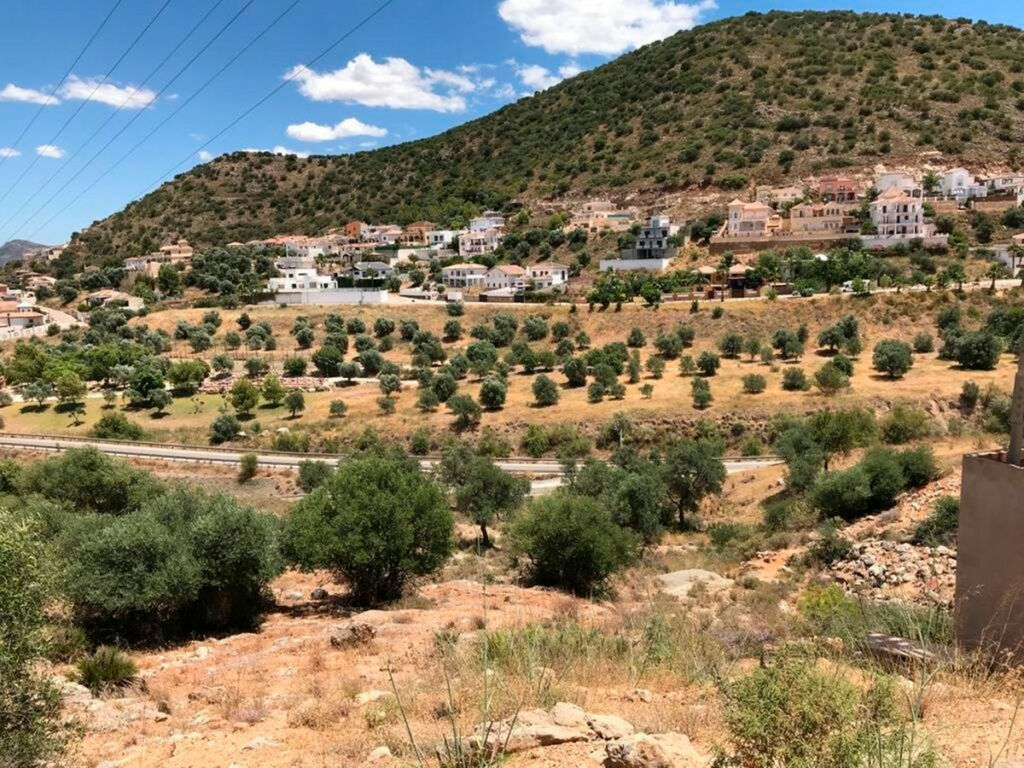 Commercial Plot Coín Málaga
