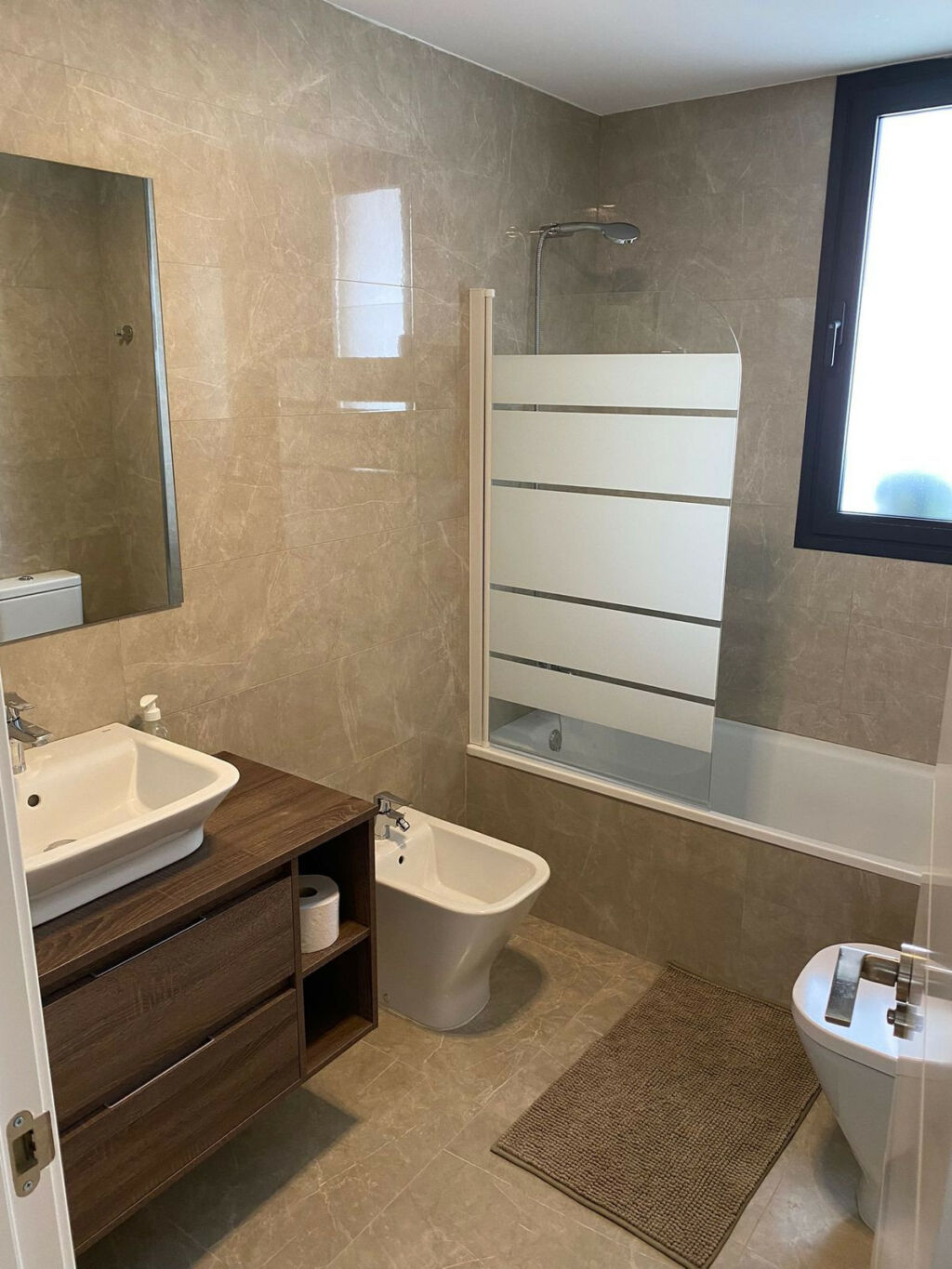 Middle Floor Apartment Estepona Málaga - image 11