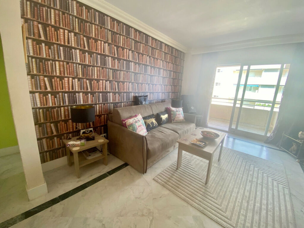 Middle Floor Apartment Puerto Banús Málaga - image 11