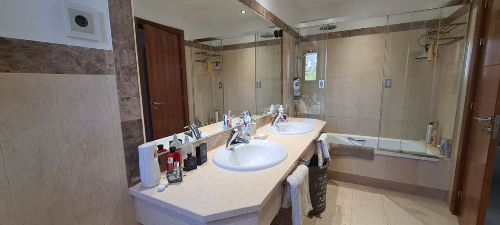 Detached Villa Cerros del Aguila Málaga - image 17