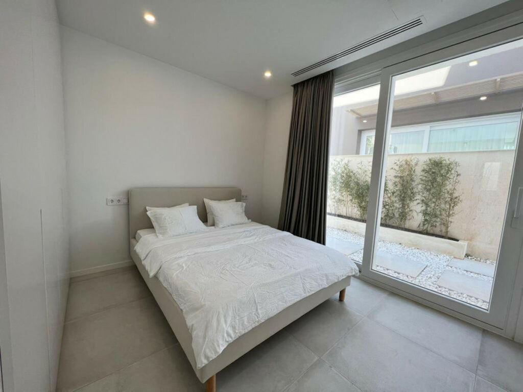 Detached Villa Calahonda Málaga - image 21