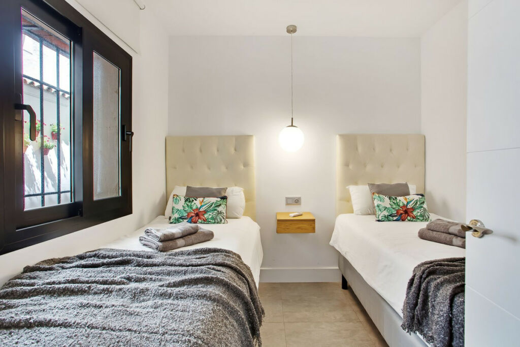 Ground Floor Apartment Puerto Banús Málaga - image 21