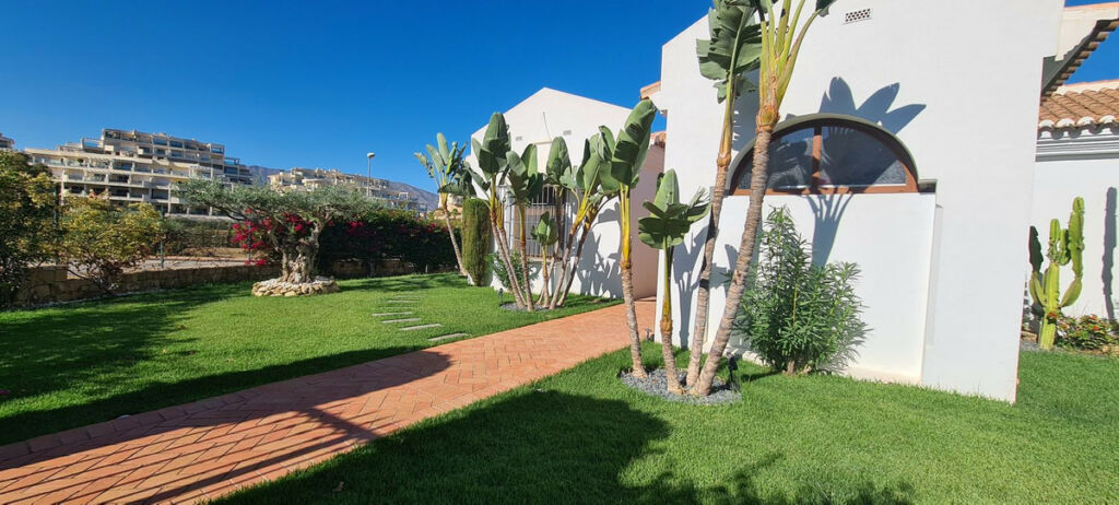 Detached Villa Cerros del Aguila Málaga - image 23