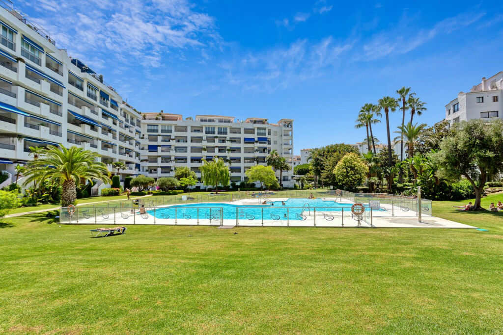 Ground Floor Apartment Puerto Banús Málaga - image 36