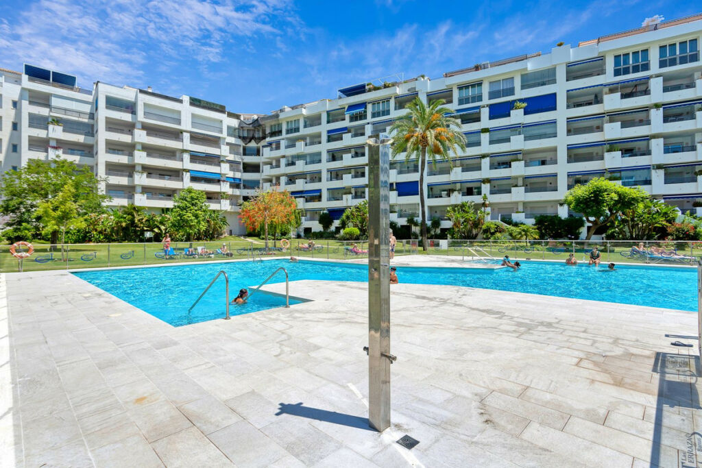Ground Floor Apartment Puerto Banús Málaga - image 37