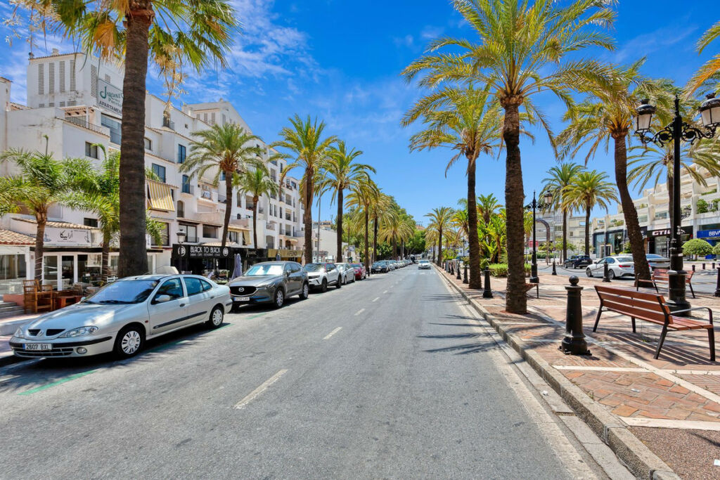 Ground Floor Apartment Puerto Banús Málaga - image 39
