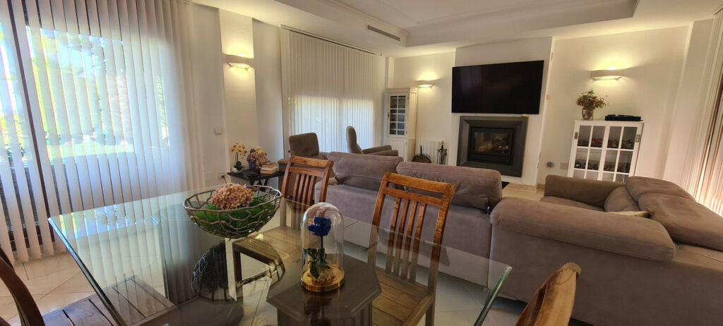 Detached Villa Cerros del Aguila Málaga - image 5