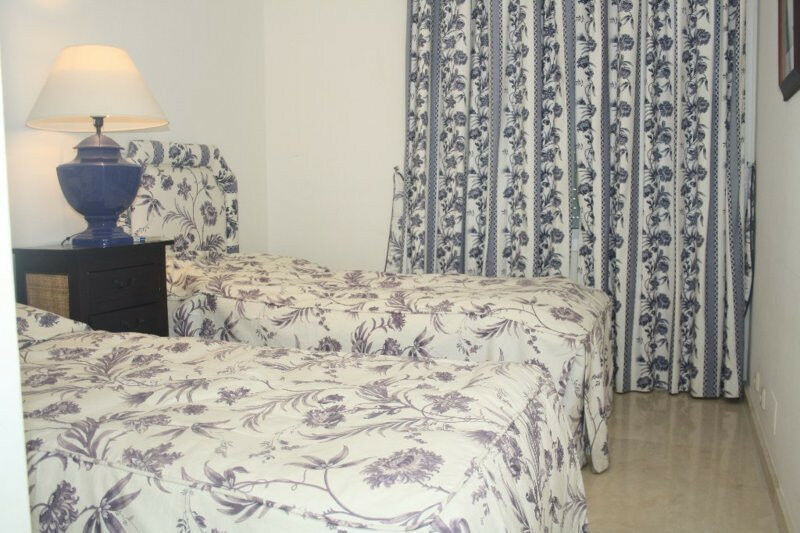 Penthouse Selwo Málaga - image 8