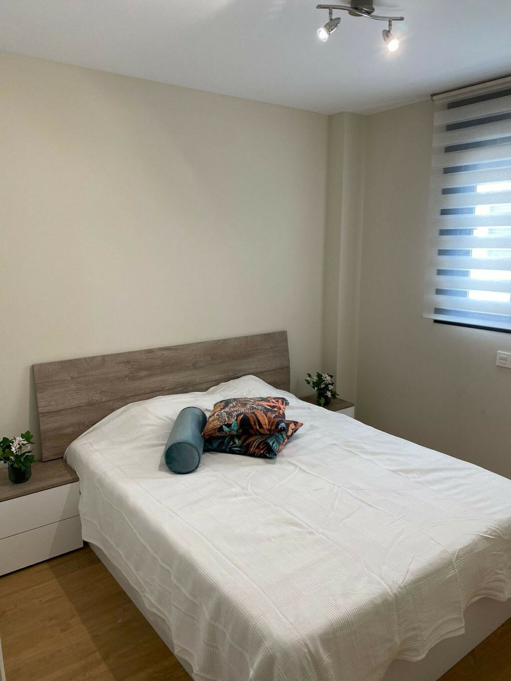 Middle Floor Apartment Estepona Málaga - image 9