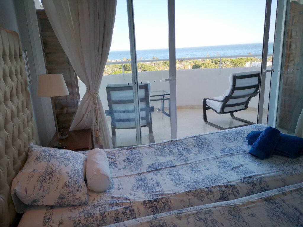 Penthouse Marbesa Málaga - image 12