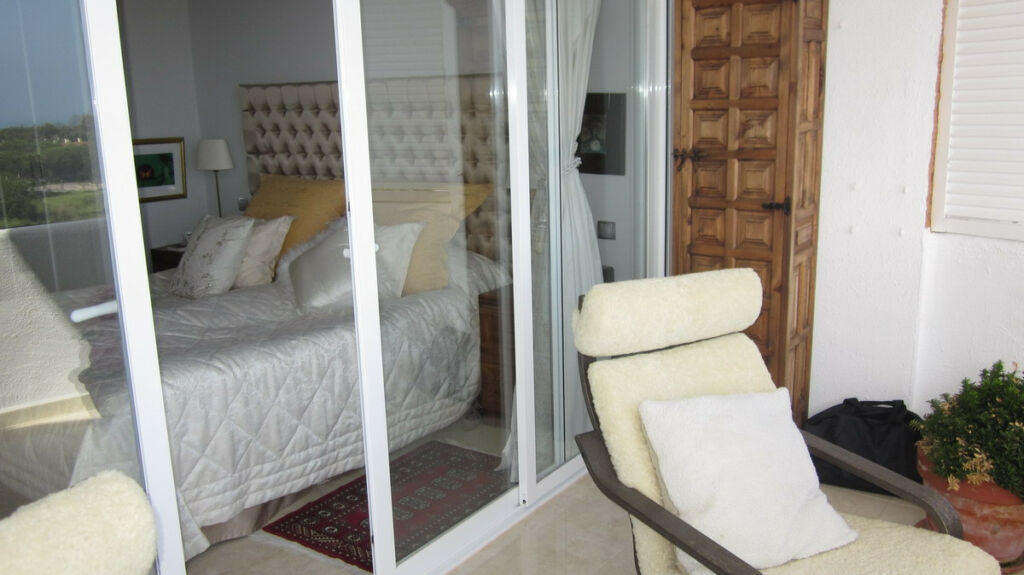 Penthouse Marbesa Málaga - image 13