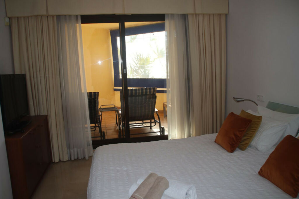 Ground Floor Apartment Los Arqueros Málaga - image 13
