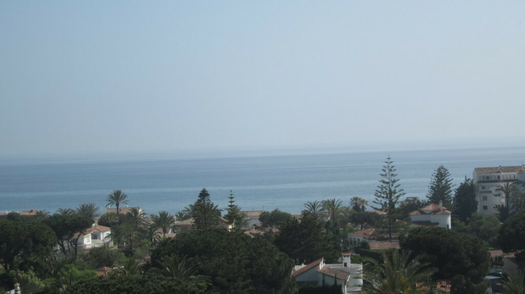 Penthouse Marbesa Málaga - image 15