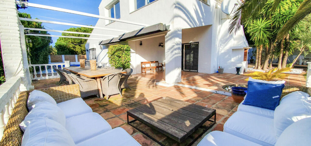 Detached Villa Calahonda Málaga - image 19