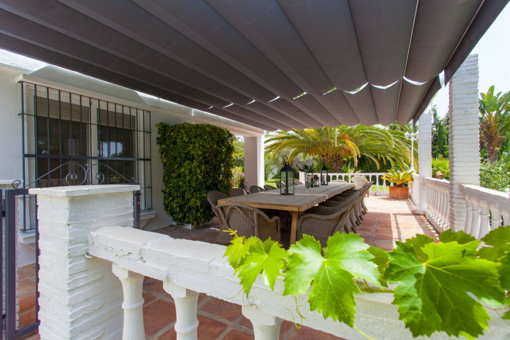 Detached Villa Calahonda Málaga - image 25