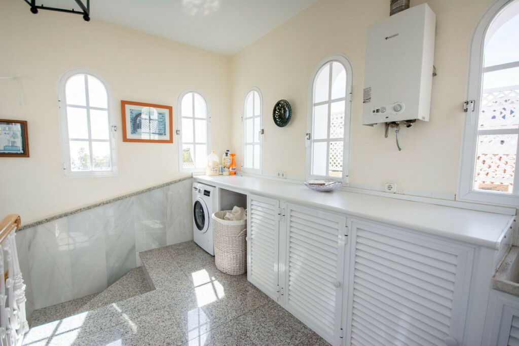 Detached Villa Mijas Málaga - image 37