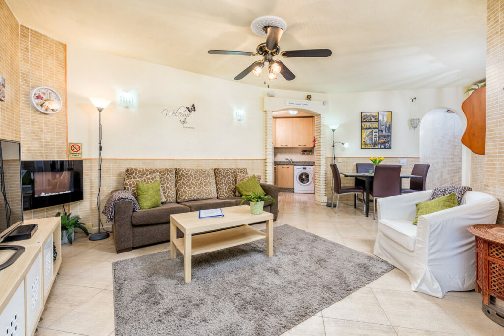 Ground Floor Apartment Calahonda Málaga - image 4