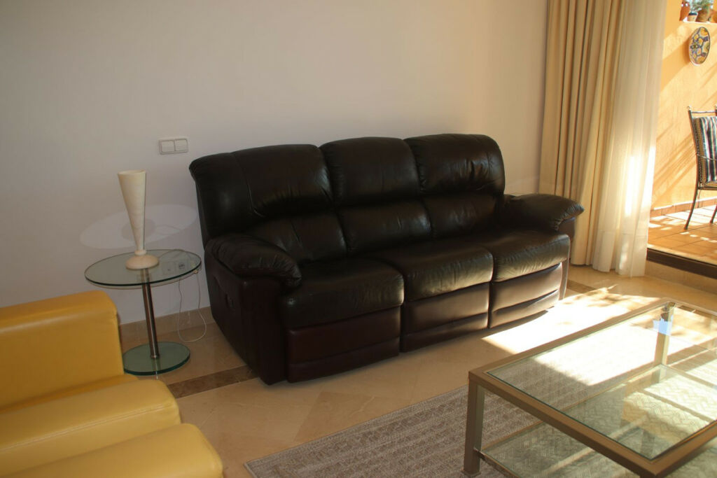 Ground Floor Apartment Los Arqueros Málaga - image 5