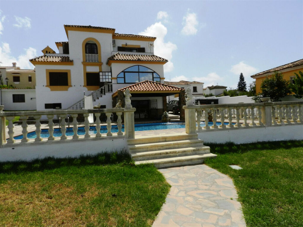 Detached Villa Los Barrios Cádiz