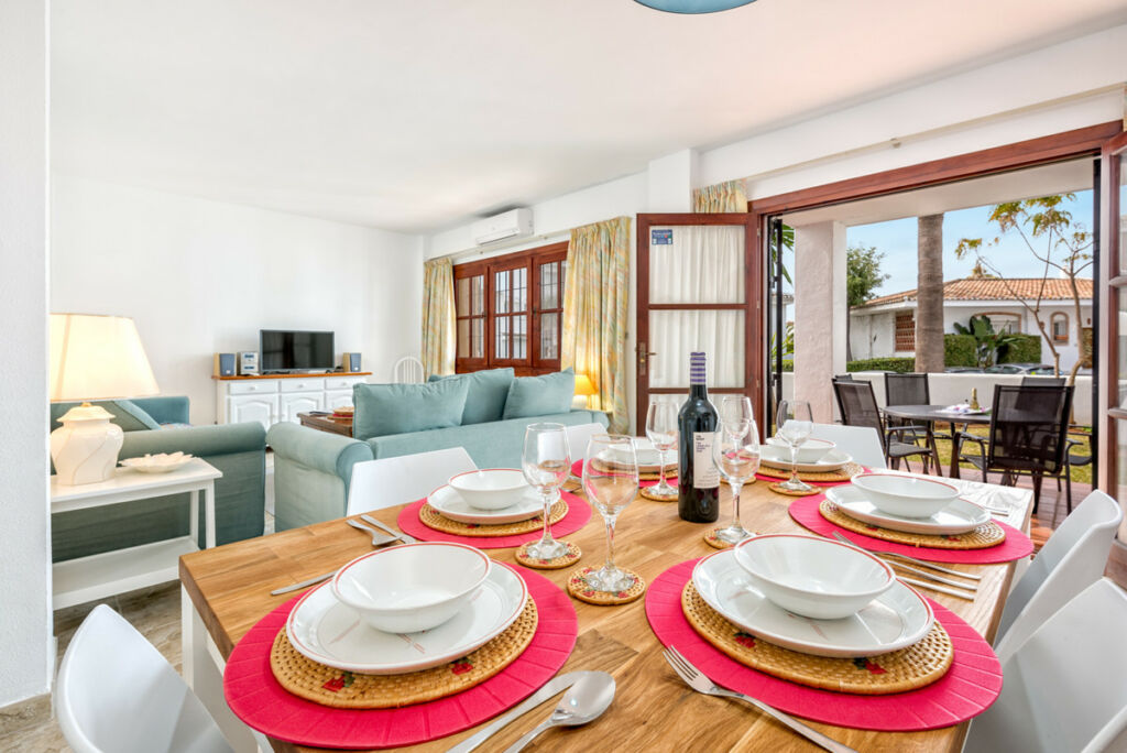 Ground Floor Apartment Calahonda Málaga - image 6