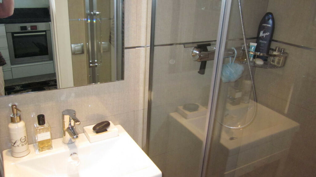 Penthouse Marbesa Málaga - image 9