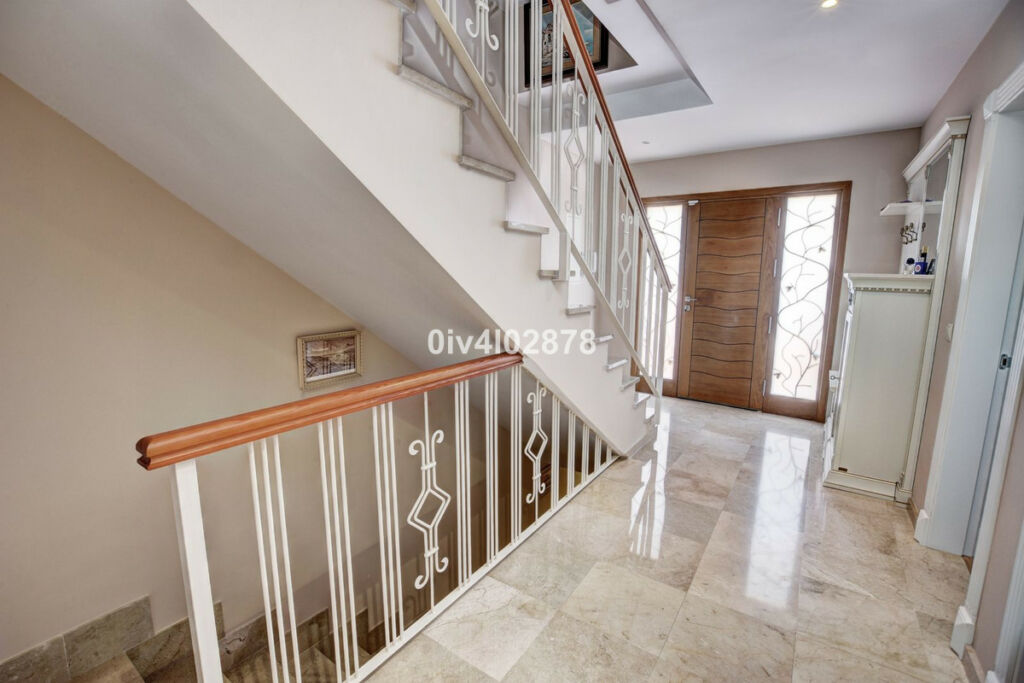 Townhouse Arroyo de la Miel Málaga - image 10