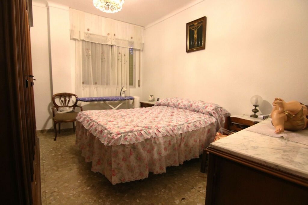 Middle Floor Apartment Guaro Málaga - image 10