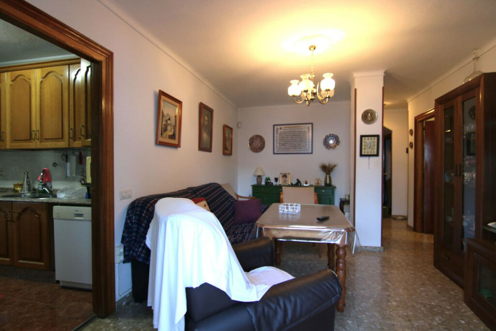 Middle Floor Apartment Guaro Málaga - image 11