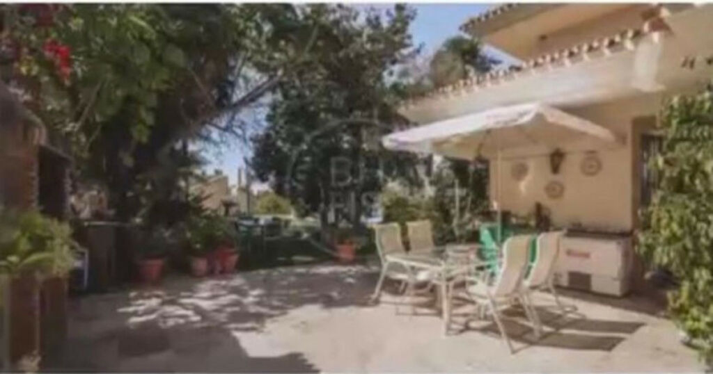 Detached Villa Marbella Málaga - image 11