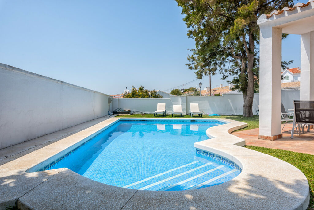 Detached Villa Calypso Málaga - image 12