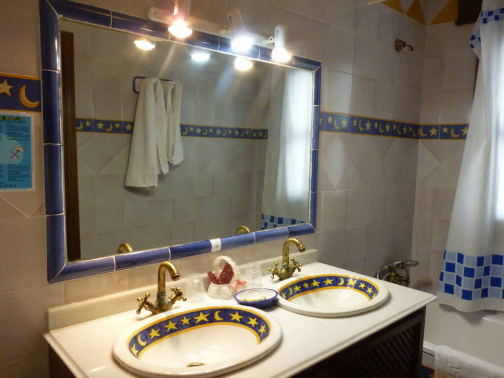 Hotel Casares Pueblo Málaga - image 12