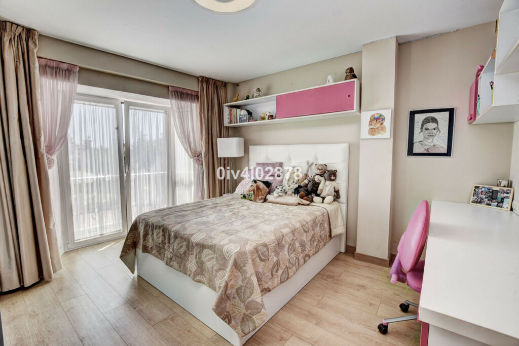Townhouse Arroyo de la Miel Málaga - image 15