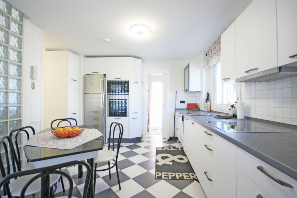Detached Villa Calahonda Málaga - image 27