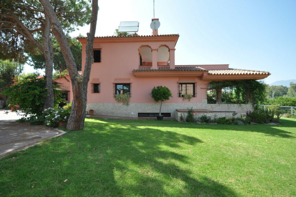 Detached Villa Casares Playa Málaga - image 30